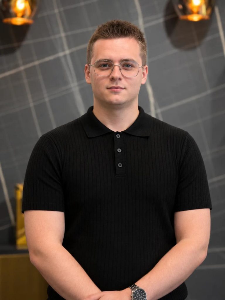 Ишбулатов Айрат, Дизайнер кухонь PLANETA